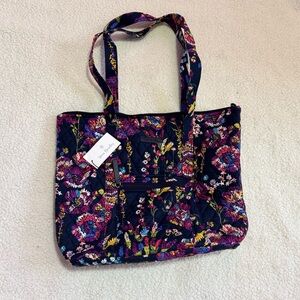 NWT Vera Bradley Villager Tote in Midnight Wildflowers